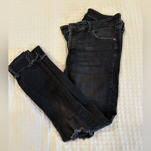 Black Distressed Jeans